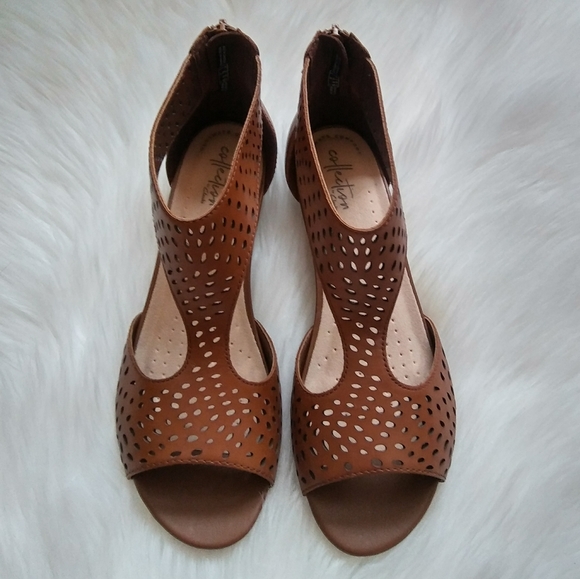 clarks abigail sandal